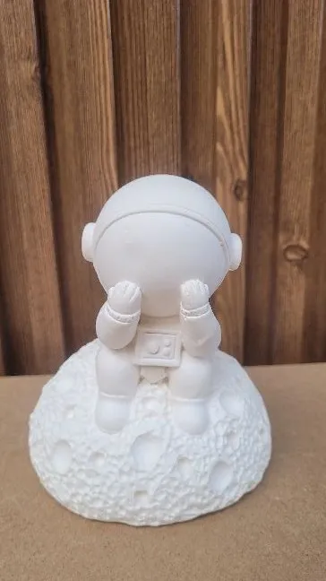 ASTRONAUTA TRISTE YESO