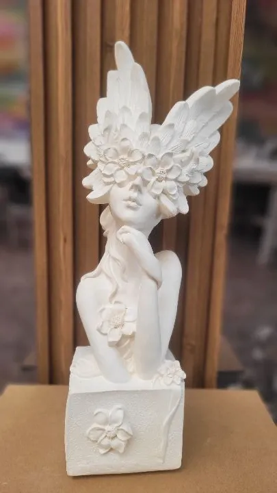 DAMA FLORES BUSTO YESO