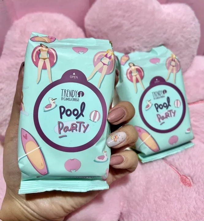 toallas desmaquillantes Pool party mini