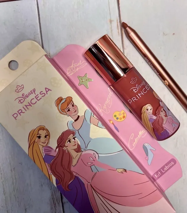 kit lápiz de labios y gloss princesas