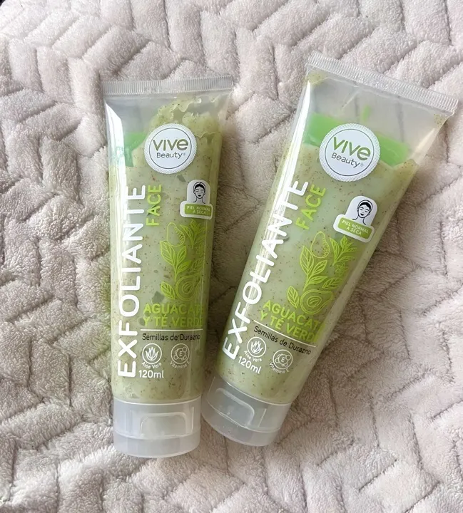 exfoliante facial aguacate y té verde 120ml vive Beauty