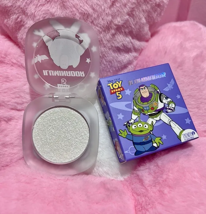 iluminador morado buzz toy story