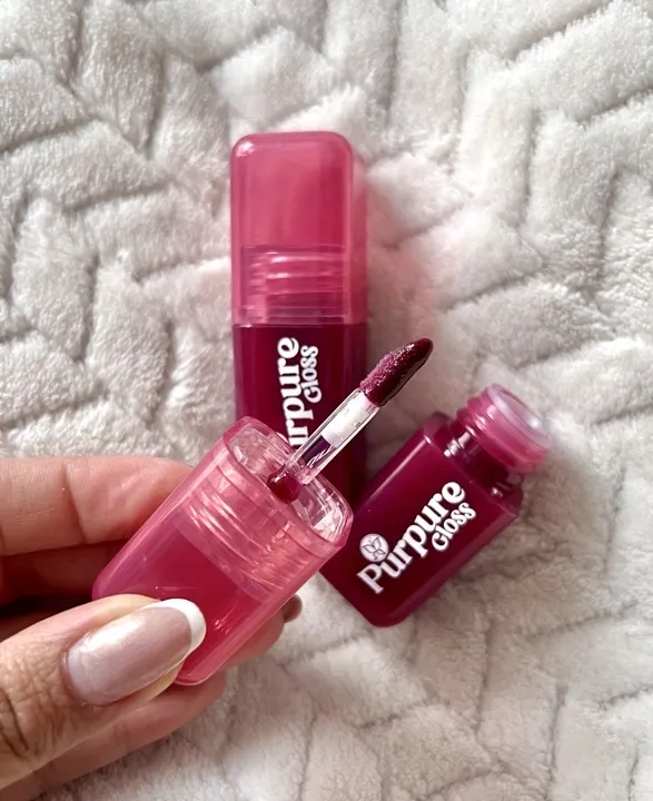 lip gloss cuadrado púrpure