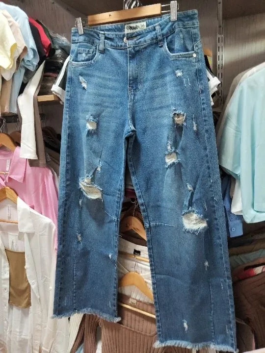 436 Jean Palazo rasgado Manna