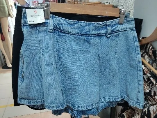 436 Falda short Sohana