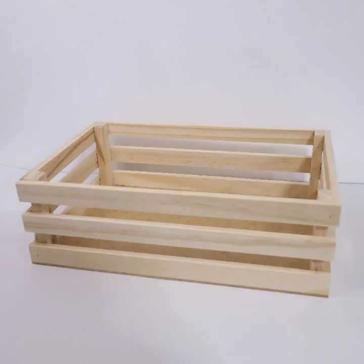 BANDEJA DE PINO MEDIANO 30x20x9CM