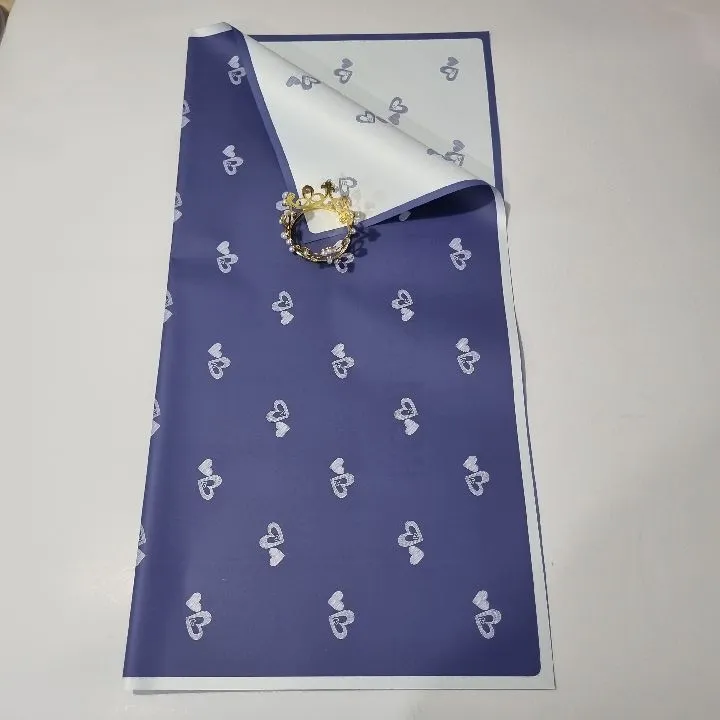 UNIDAD PAPEL COREANO MORADO REVERSO BLANCO CON CORAZONES MATE