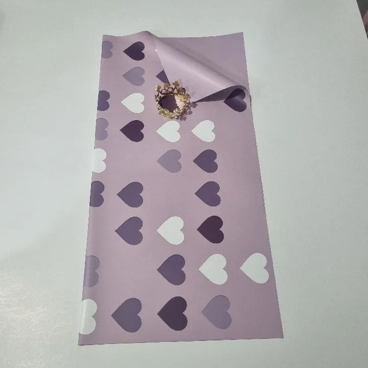 UNIDAD PAPEL COREANO LILA CORAZONES MATE