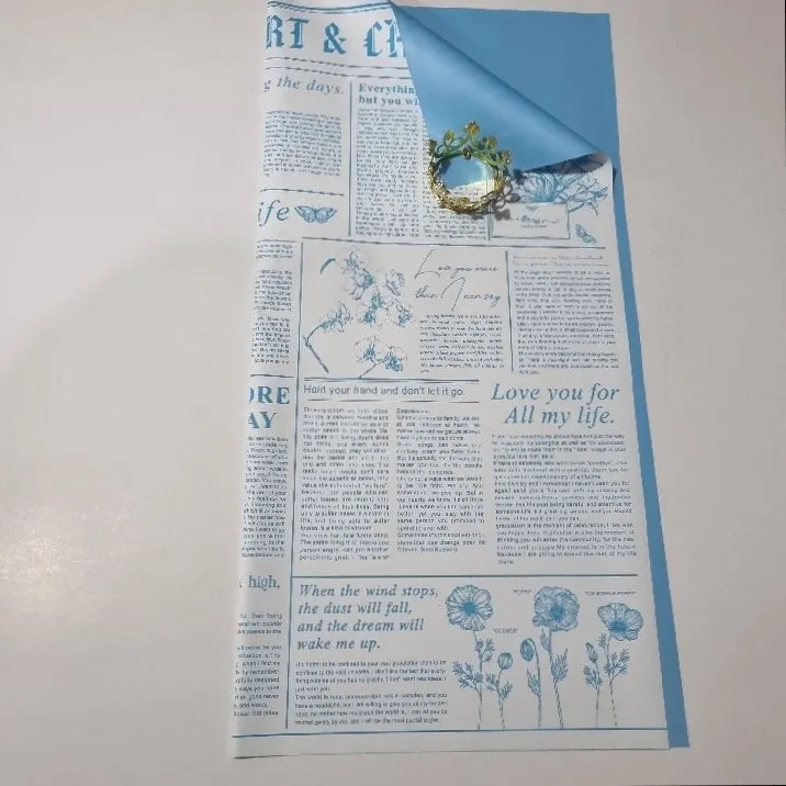 UNIDAD PAPEL COREANO PERIÓDICO BLANCO REVERSO CELESTE MATE