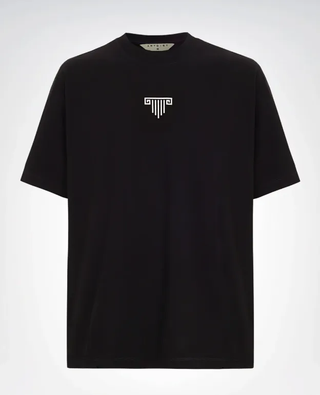 ARTDIST - Essence Black Regular Fit T-Shirt