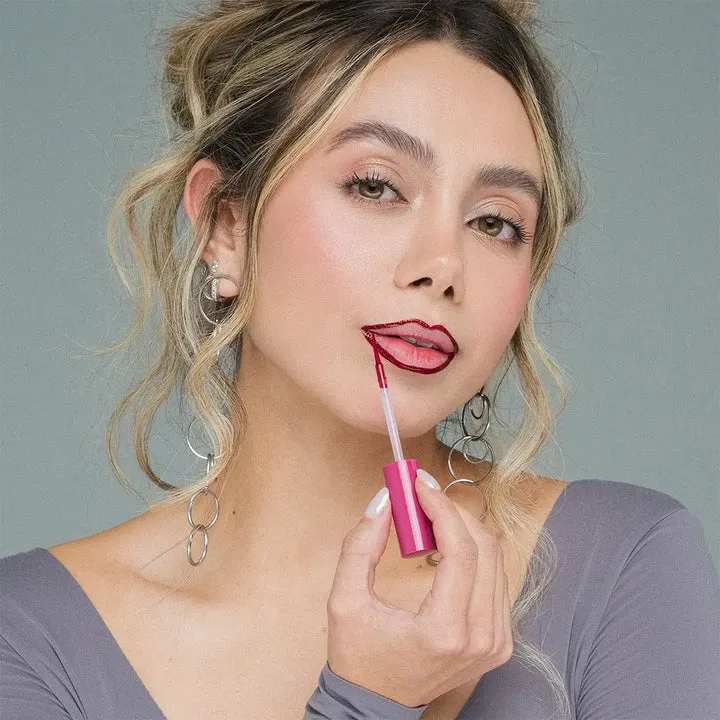 Ruby rose  - LIP LINER TATTOO MELU