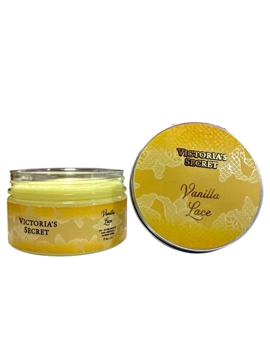 VICTORIA SECRET - MANTEQUILLA CORPORAL CON DESTELLOS VAINILA LACE AMARILLA VICTORIA X 165ML
