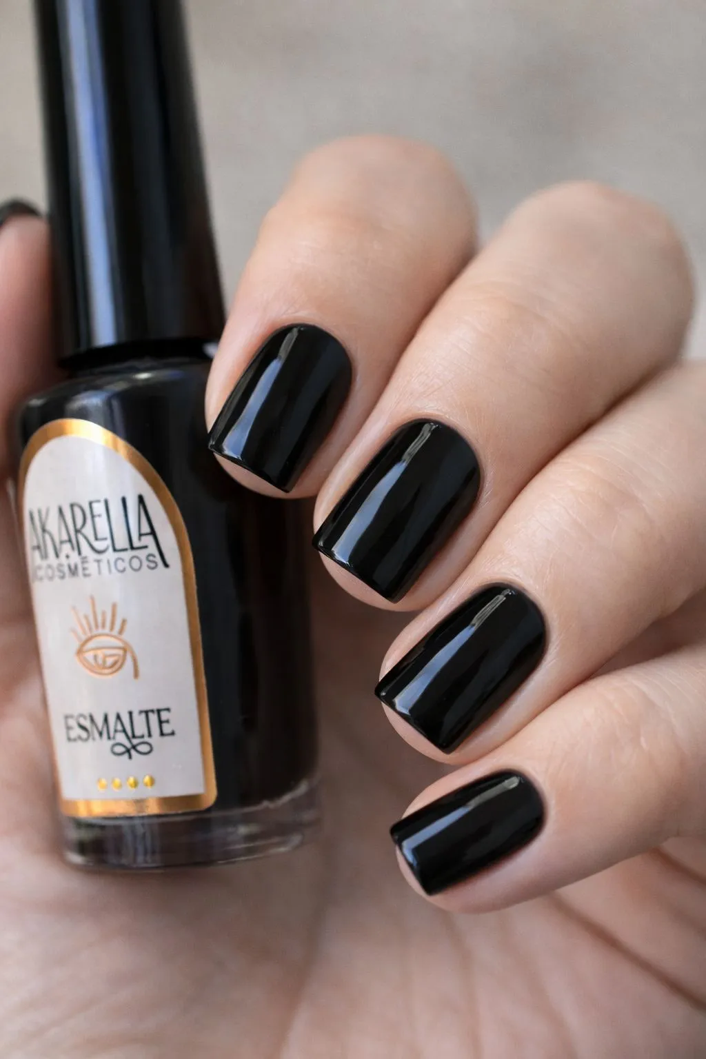 TONO 02 PINCEL ESMALTE AKARELLA 12 ML 