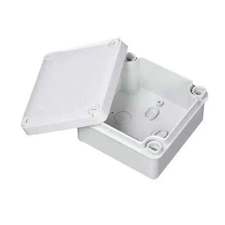 caja cuadrada paso/derivación
