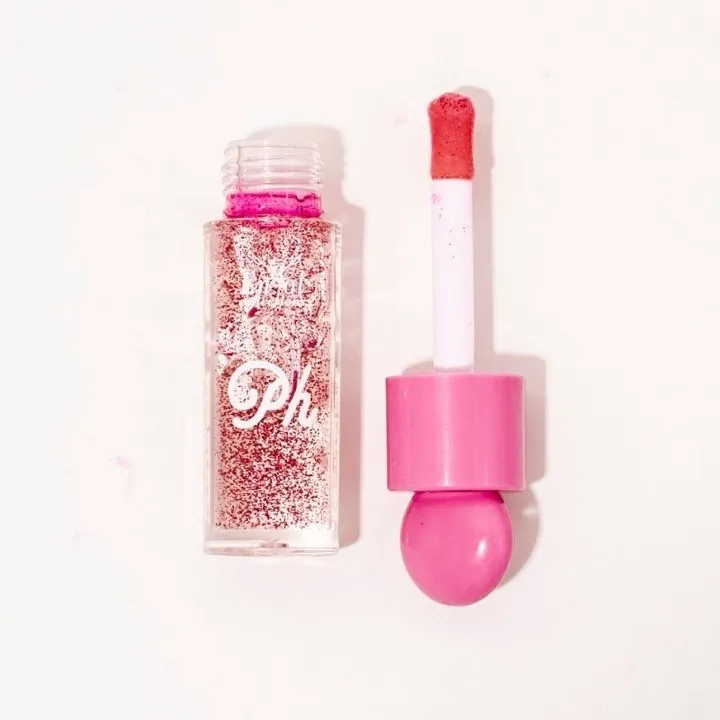 Lip oil ph