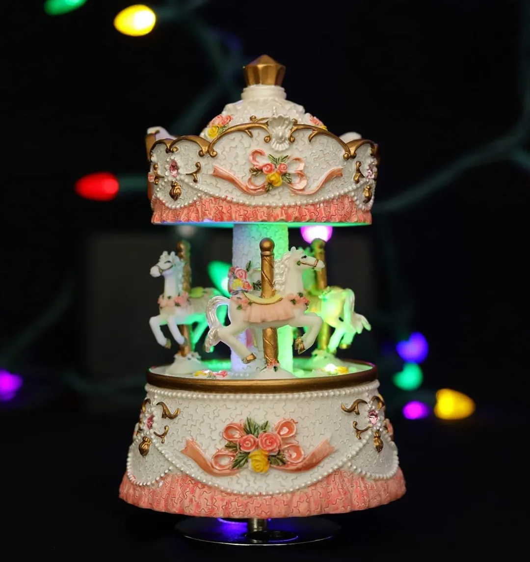 Caja de Musica Carrusel con 3 Caballos y Luces LED