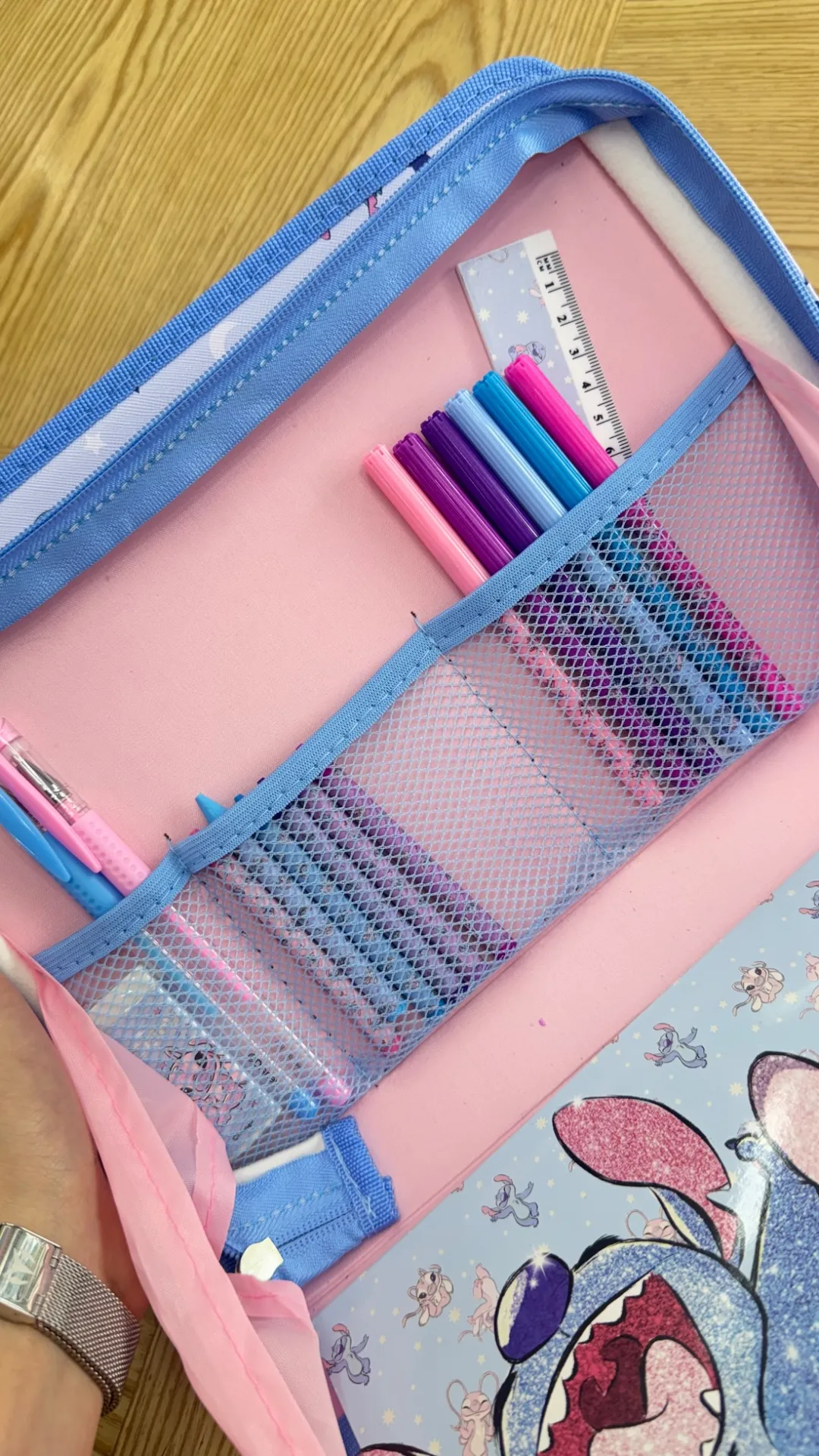 Cartuchera Con Accesorios Stitch Azul