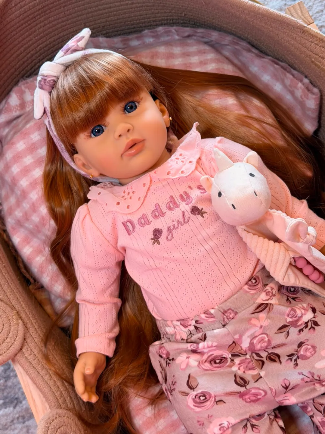 Bebe Reborn Alaia Flores Cabello largo 