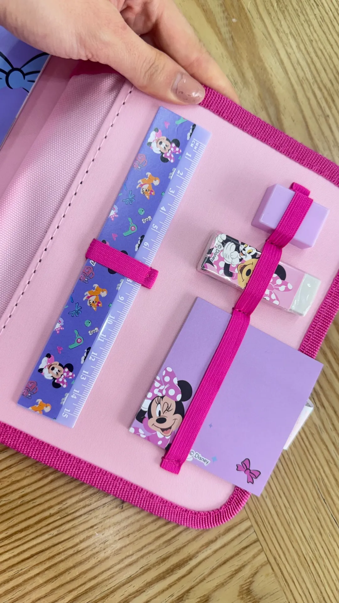 Cartuchera Con Accesorios Minnie Mouse 