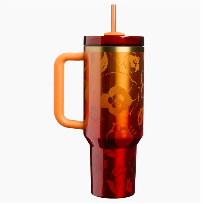 Duo Stanley Karol G Naranja