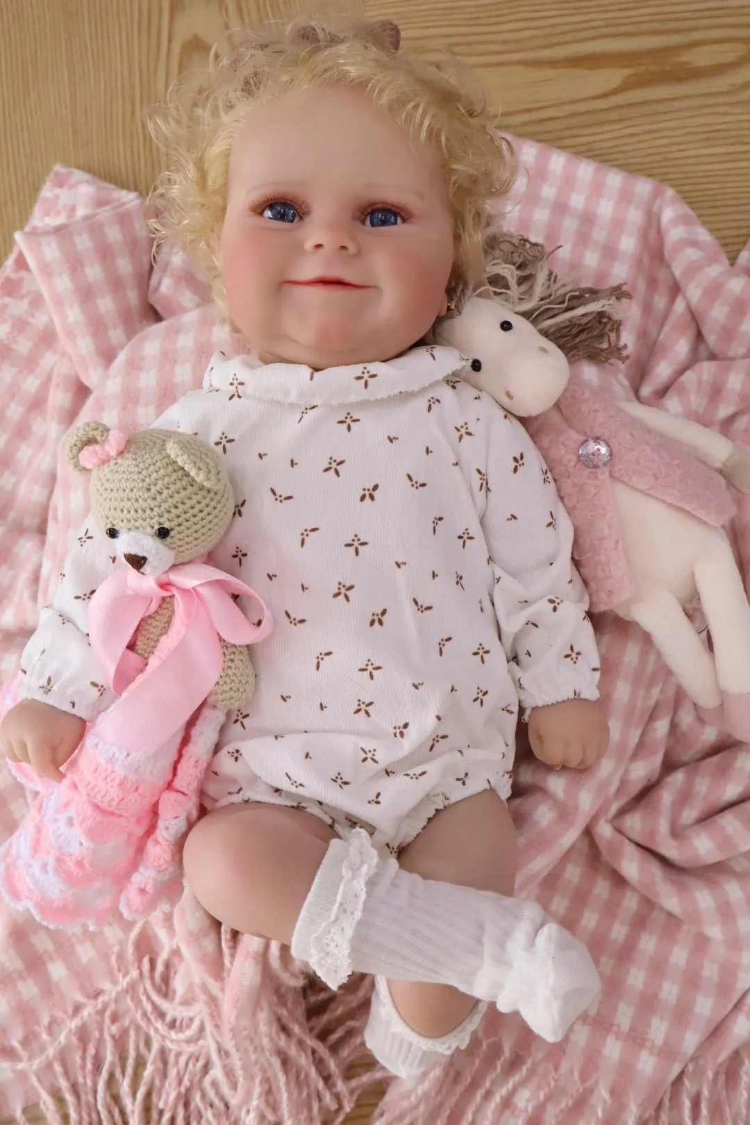 Bebe Reborn Adhara Ropa Blanca