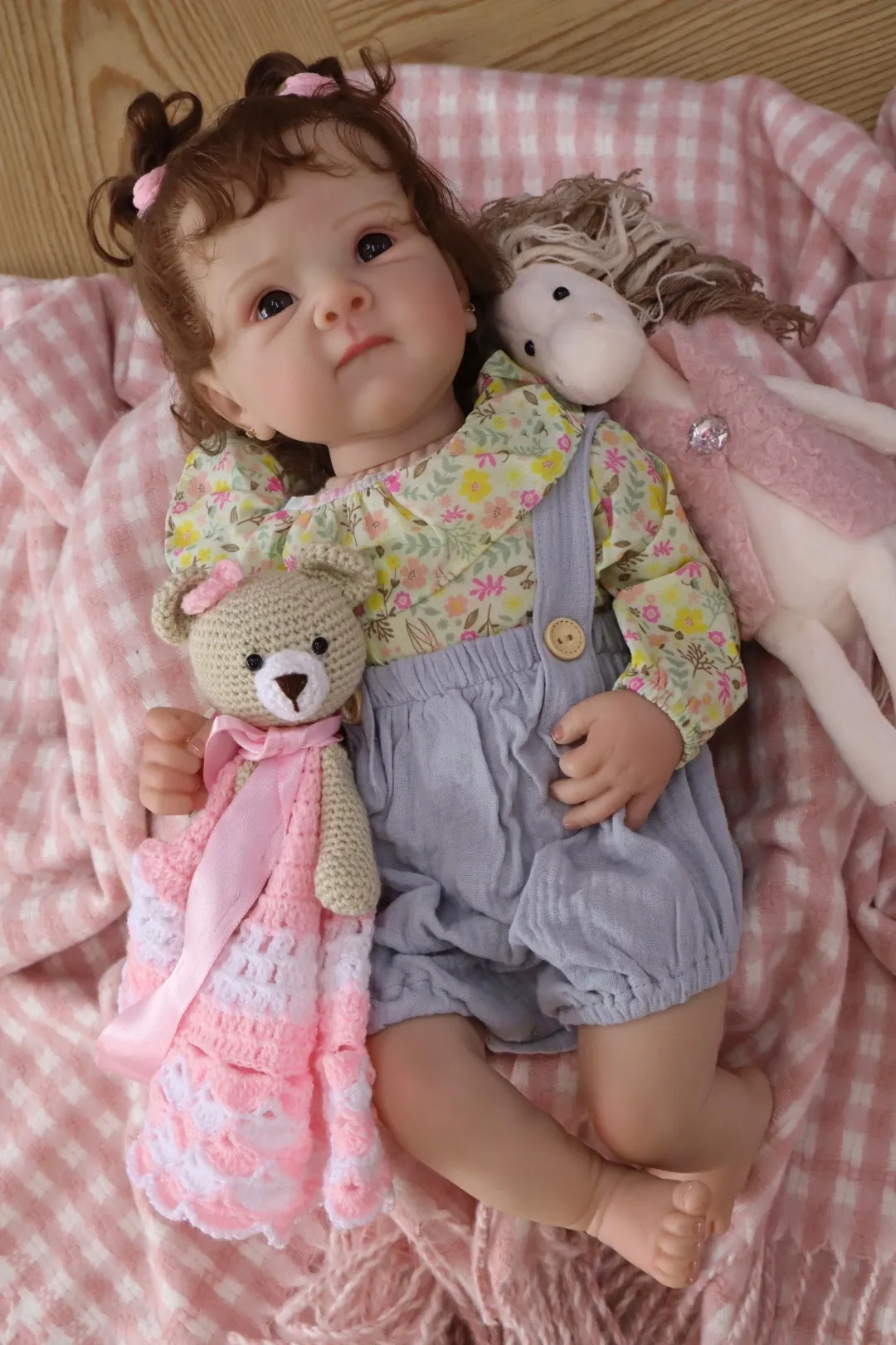 Bebe Reborn Mia Overol Flores