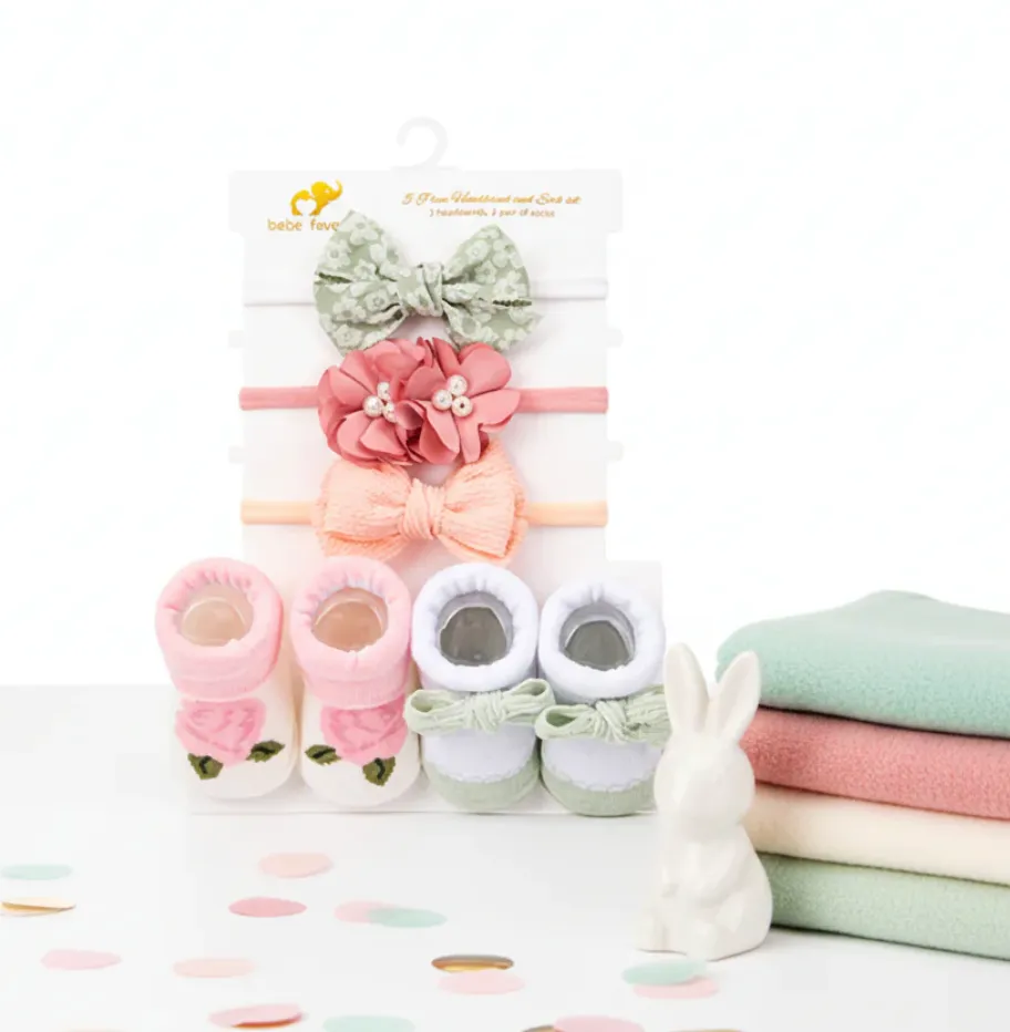 Set Balaca Y Medias Corazones