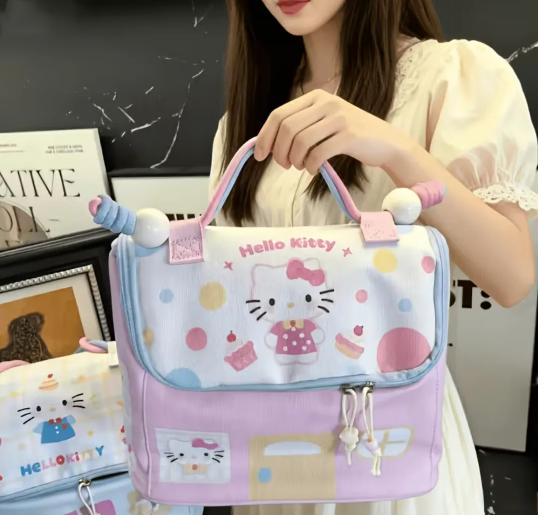 Pañalera Hello Kitty Colores