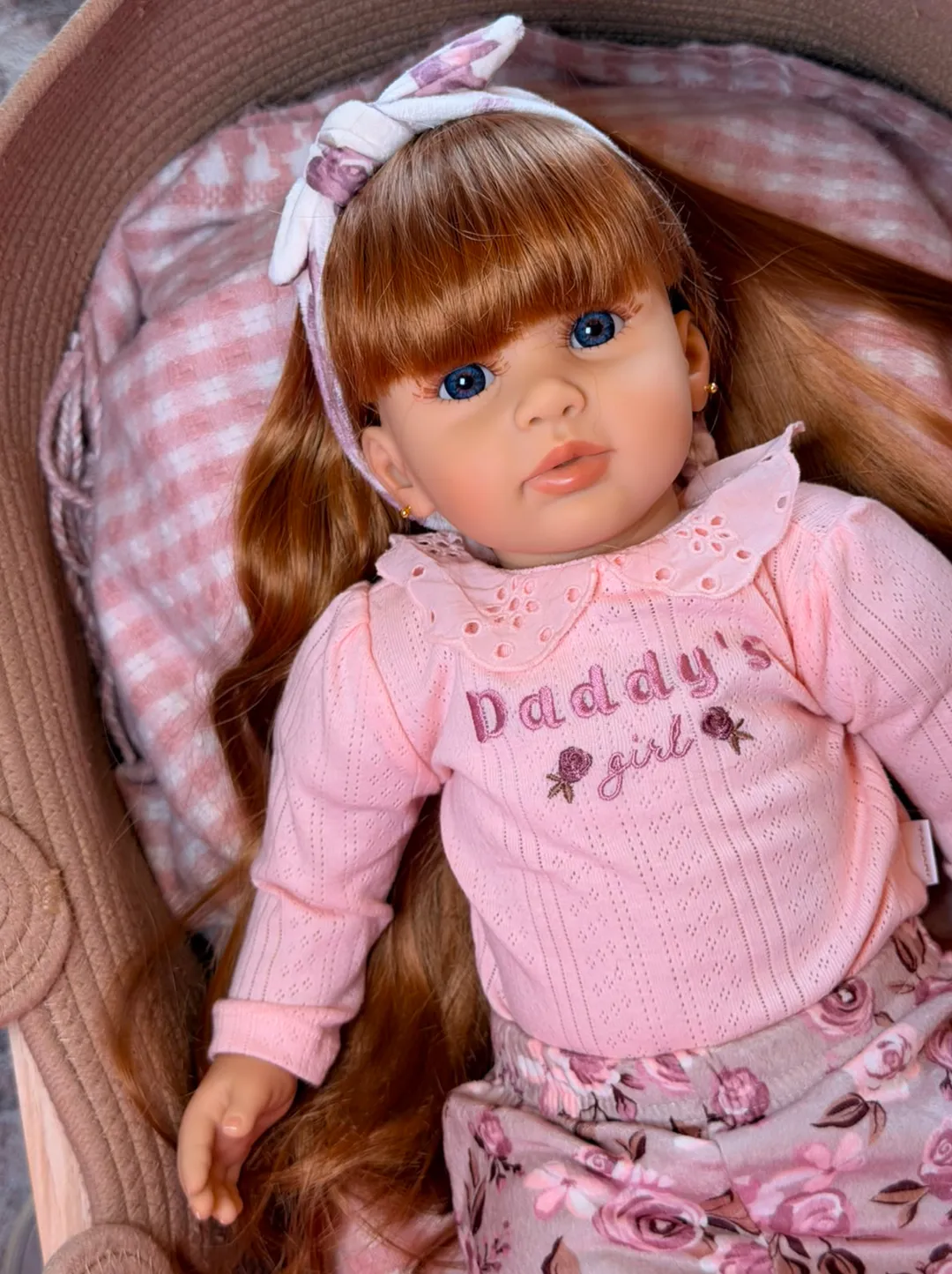 Bebe Reborn Alaia Flores Cabello largo 