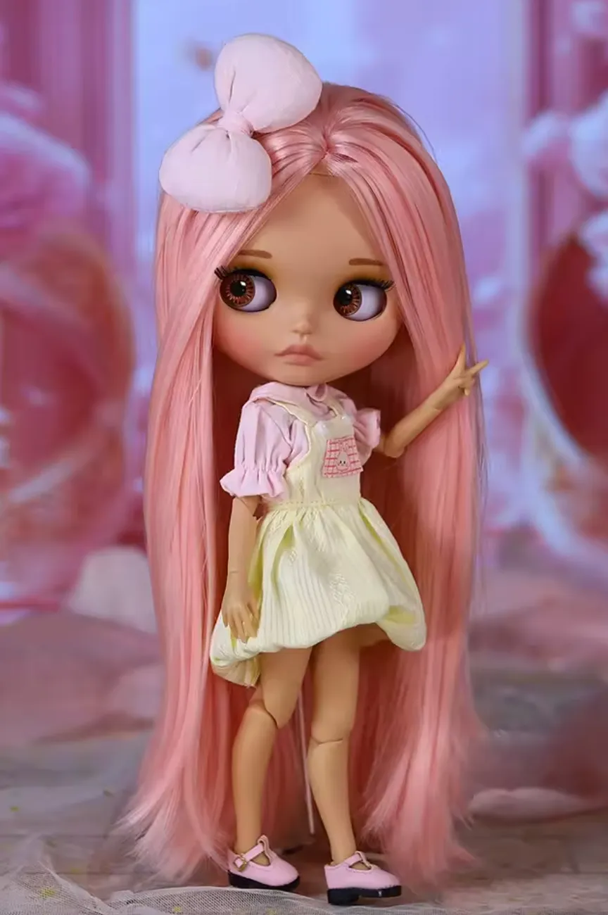 Muñeca ICY DBS Rosada