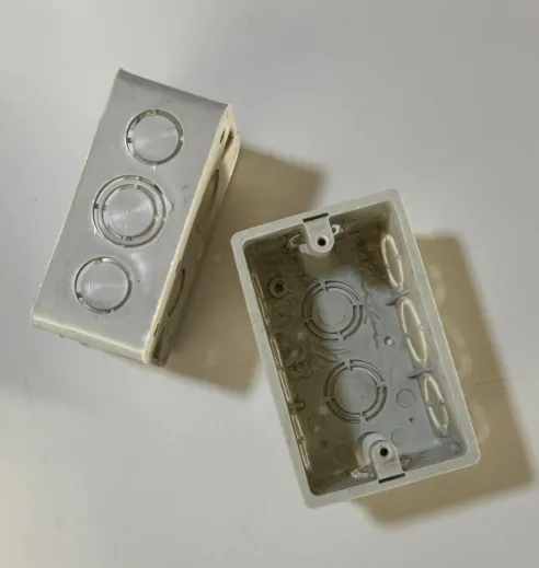 CAJA ELECTRICA 2*4