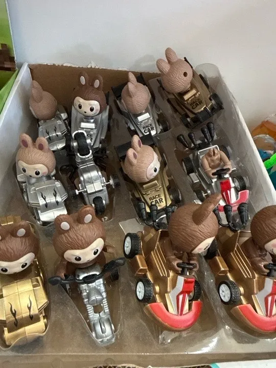 MOTO LABUBU
