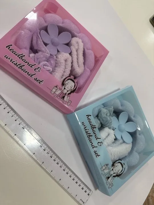 SET DE SKINCARE VINCHA HEBILLA MANOPLAS COLITA