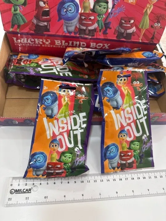 SORPRESA INTENSAMENTE (CARTITA MÁS LLAVERO)