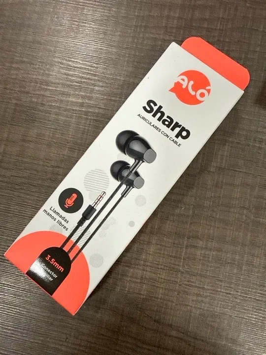 AURICULARES CON CABLE SHARP