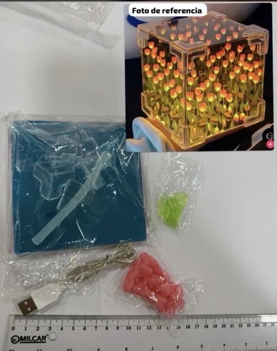 CUBO DE TULIPANES CON USB PARA ARMAR (viene desarmado con todos sus accesorios)