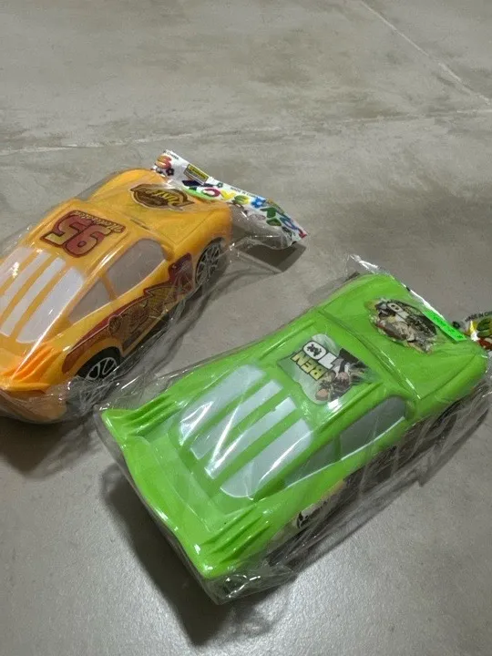 AUTOS medianos sin cuerda