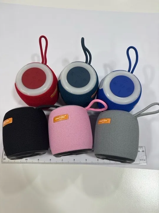 PARLANTE PARA BOLSILLO CON BLUETOOTH Y RADIO PENDRIVE Y TARJETA DE MEMORIA