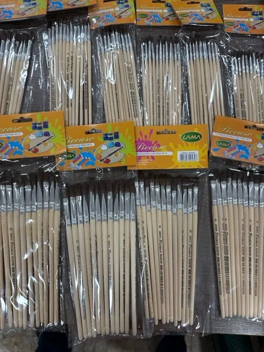 PINCELES ESC. MADERA N11