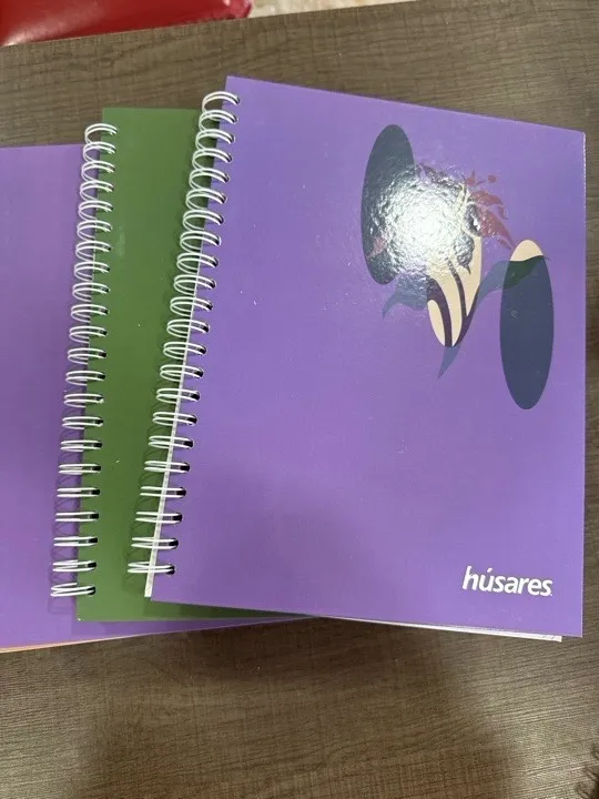 CUADERNO TAPA DURA 120 hojas rayadas 70grs