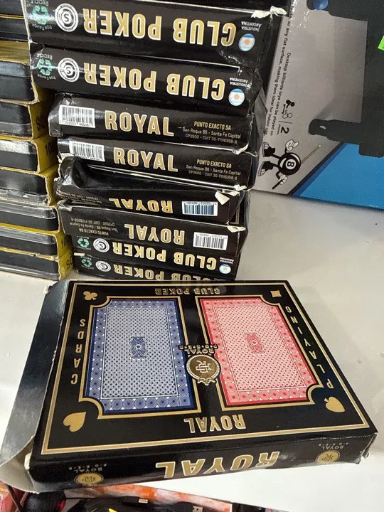 juego de cartas material cartón