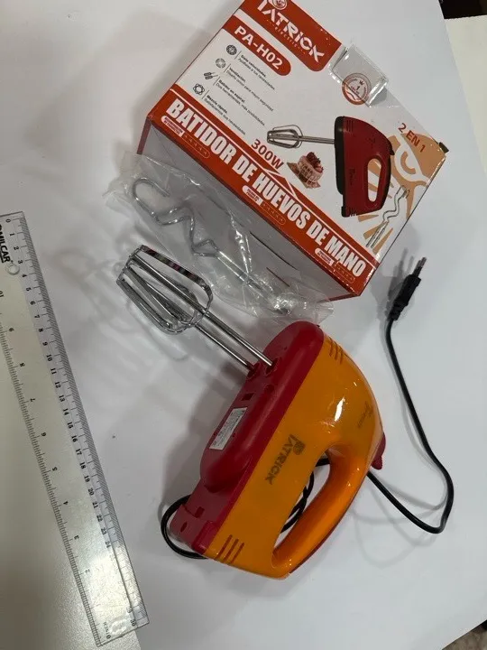 BATIDORA DE MANO ELÉCTRICA 2 en 1