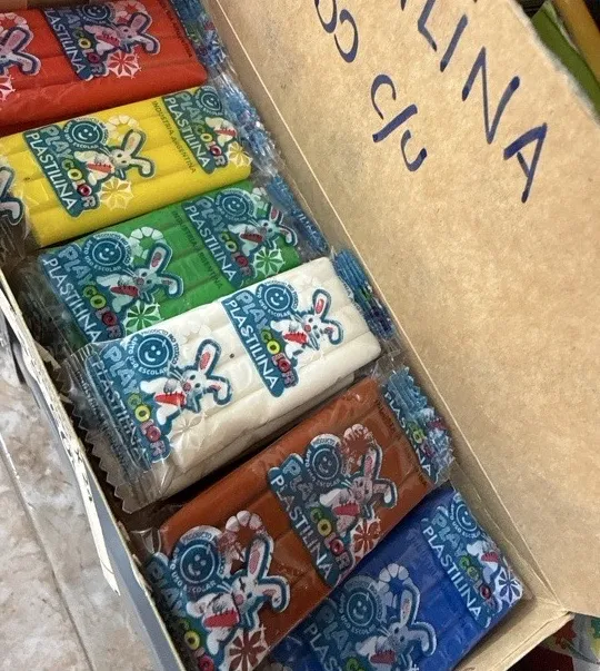 PLASTILINA X1 COLOR SURTIDOS