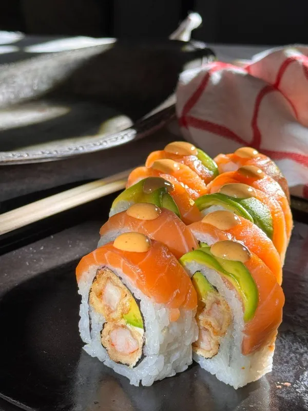 Smoke Roll Hatsu