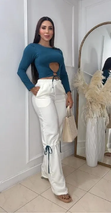 030 conjunto con laso en pantalón Marfil talla única