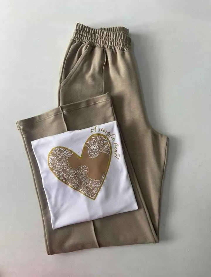 CONJUNTO SUDADERA BOTA RECTA BURDA