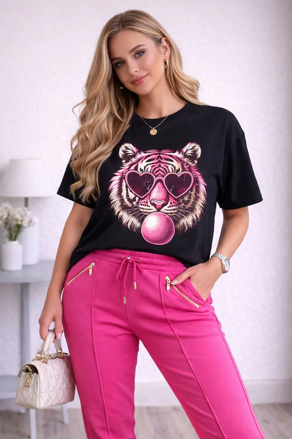 CONJUNTO CAMISETA-JOGGER BURDA