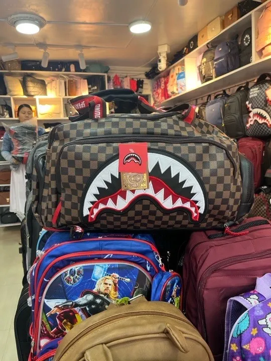 MALETÍN MOCHILA SPRAYGPROUND GRANDE 081