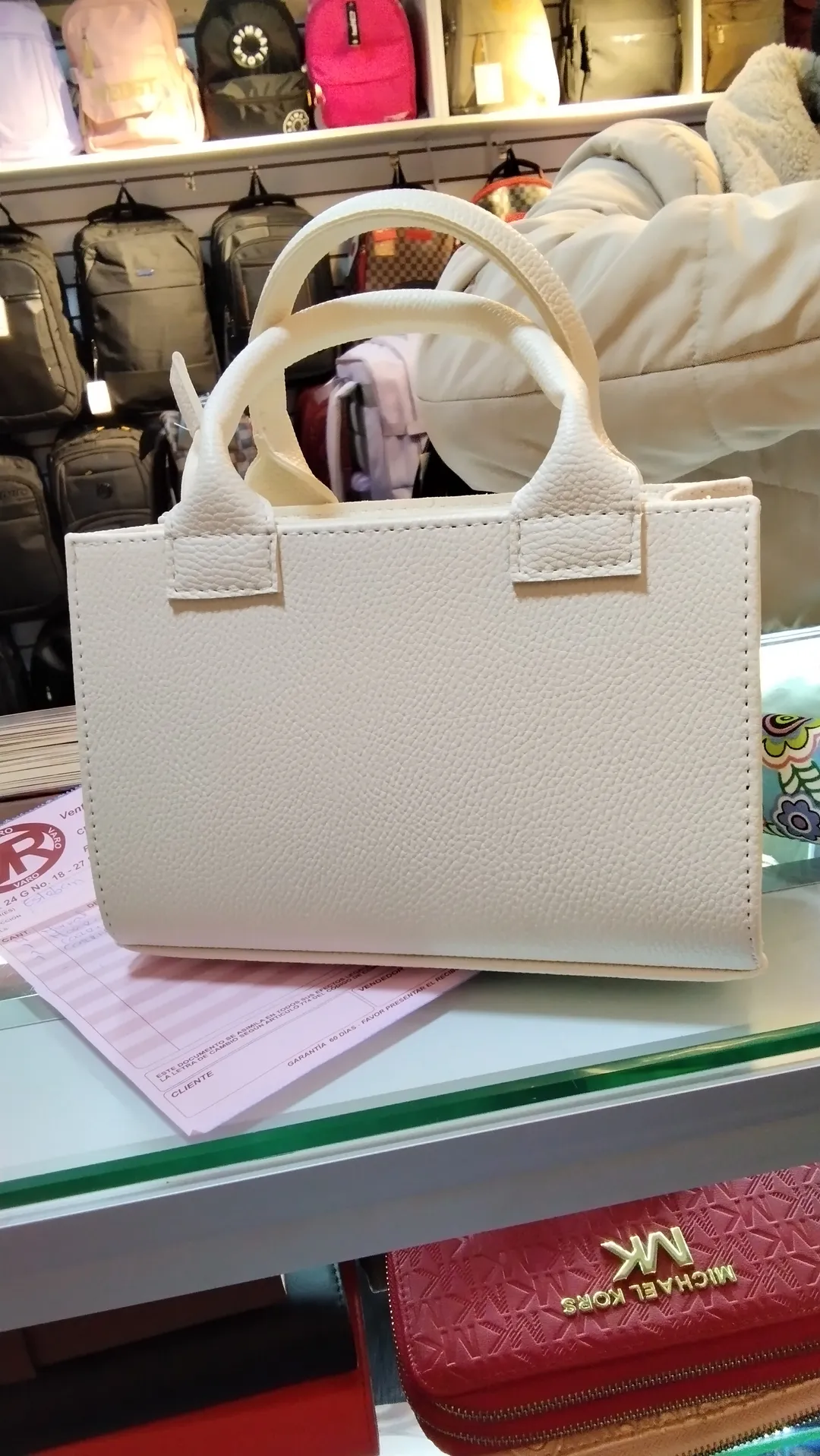 BOLSO DE MANO MEDIANO