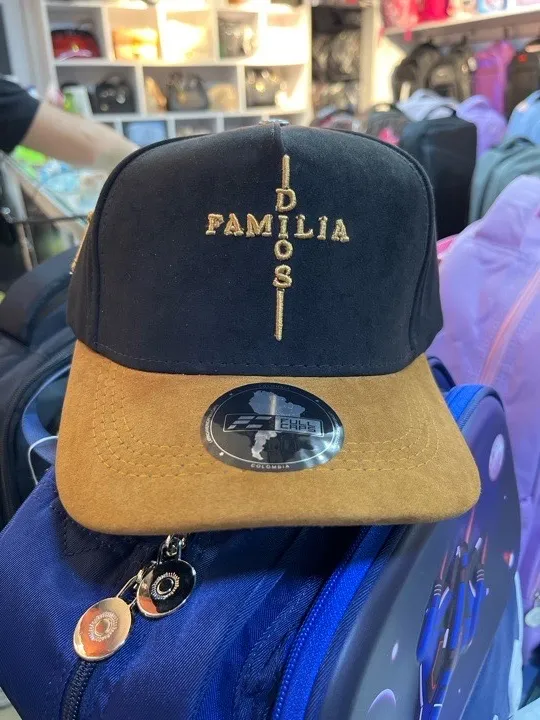 GORRA FAMILIA DIOS